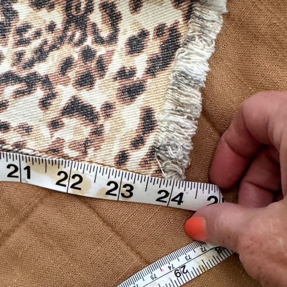 Style Rack Leopard Print jeans - Picture 9 of 11